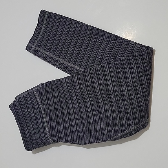 Lululemon Wunder Under Cropped II Tights 21" - Picture 8 of 8